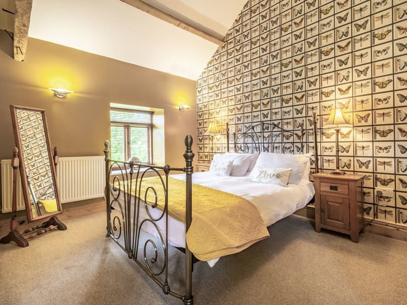 Double bedroom | Chestnut Barn, Wold Newton, near Filey
