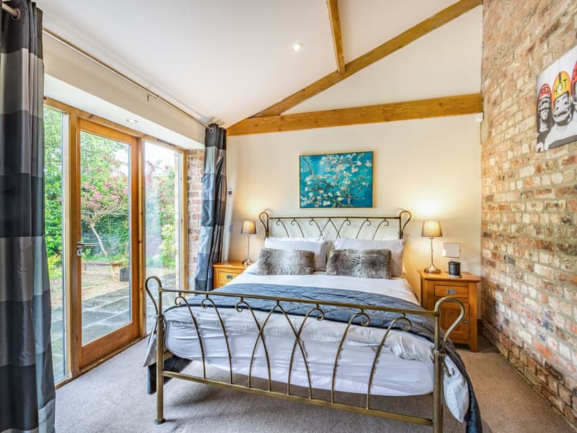Double bedroom | Chestnut Barn, Wold Newton, near Filey