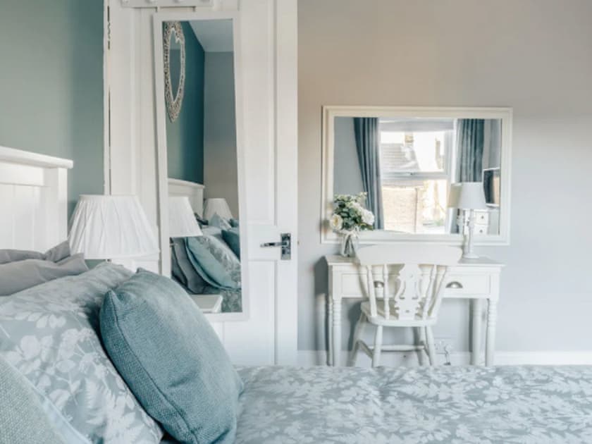 Double bedroom | Turnstone - Suffolk Coastal Escapes, Pakefield, near Lowestoft