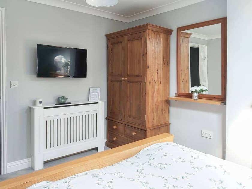 Double bedroom | Sandpiper - Suffolk Coastal Escapes, Pakefield, near Lowestoft
