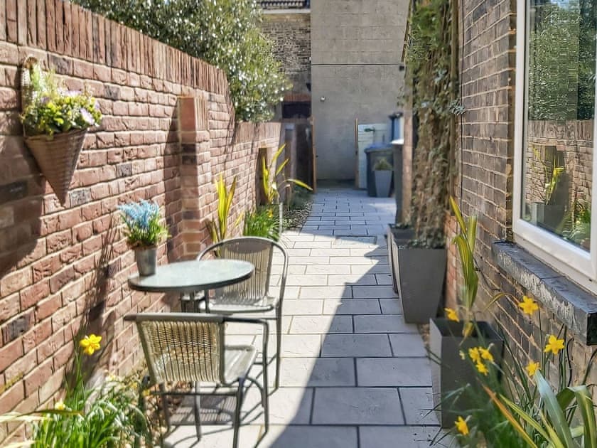 Outdoor area | Sandpiper - Suffolk Coastal Escapes, Pakefield, near Lowestoft