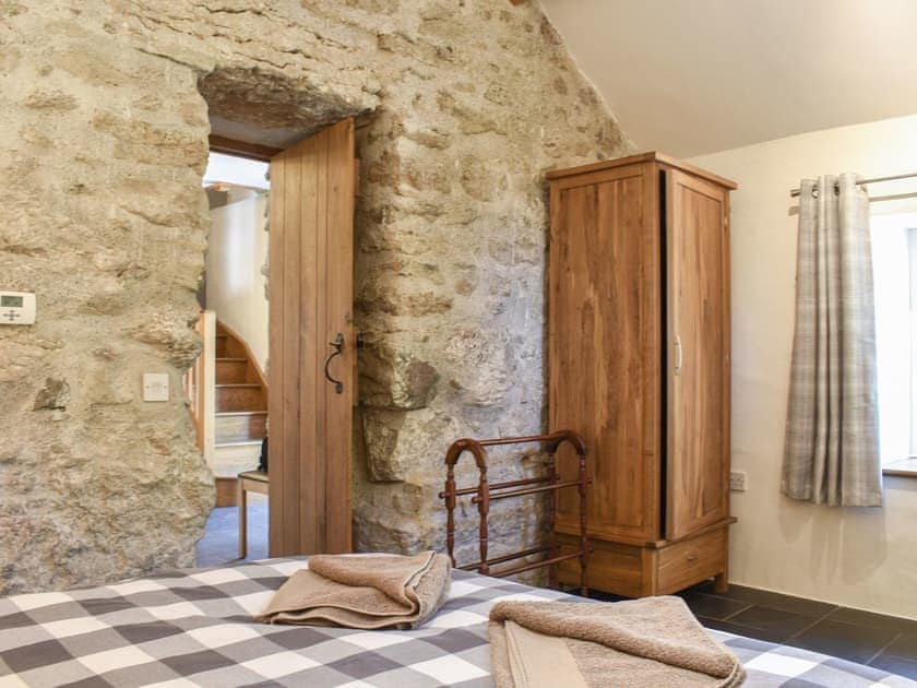 Double bedroom | Plas Llanfair Cottages- Seaview Cottage - Plas Llanfair Cottages, Angelsey