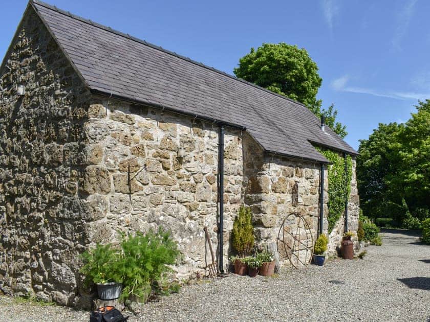 Outdoor area | Plas Llanfair Cottages- Swallow Cottage - Plas Llanfair Cottages, Angelsey
