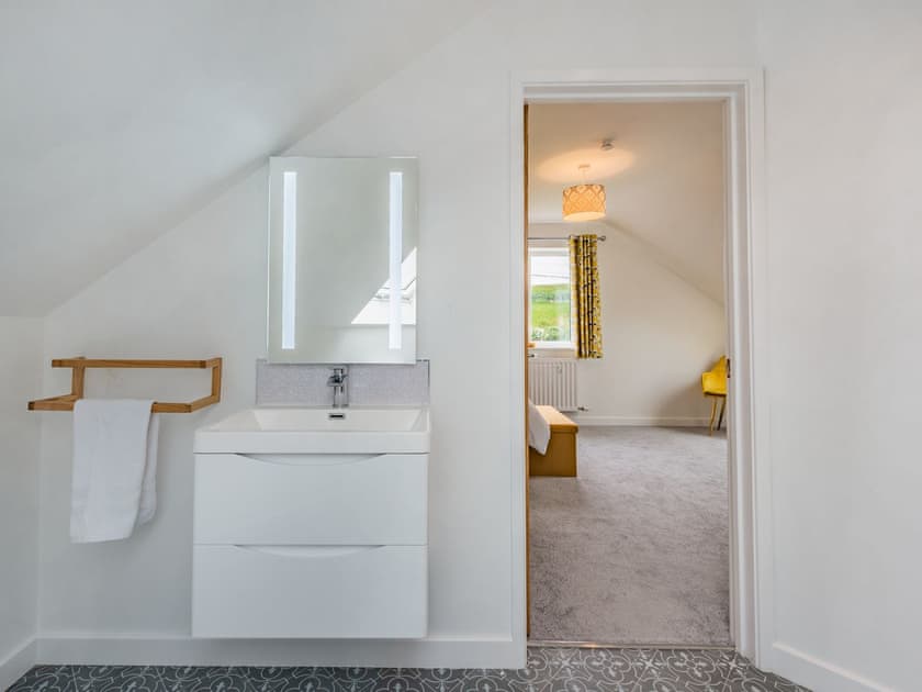 En-suite | Gorwelon, Aberaeron