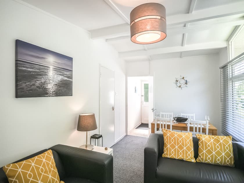 Living room/dining room | Chalet 20, Tywn