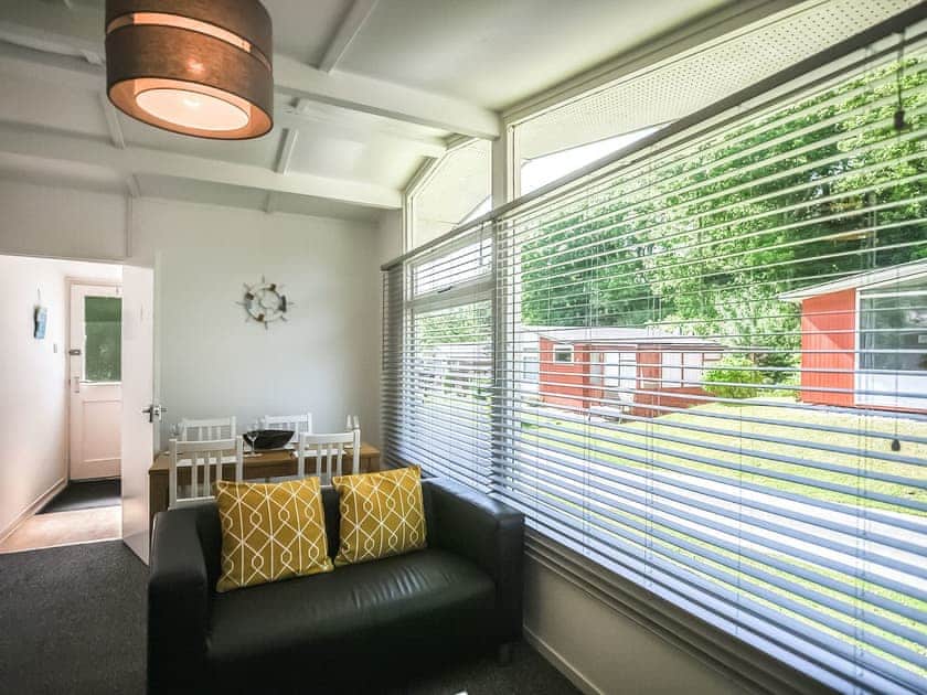 Living room/dining room | Chalet 20, Tywn