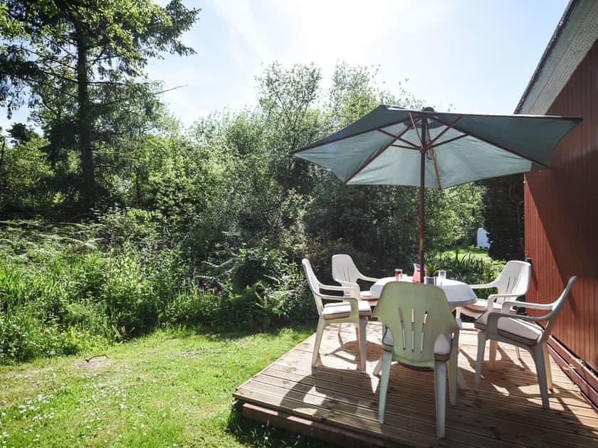 Decking | Chalet 20, Tywn