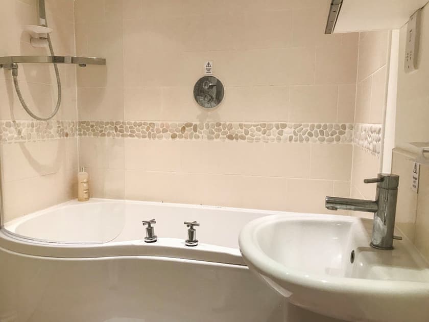 Bathroom | Arthur’s Place, Filey