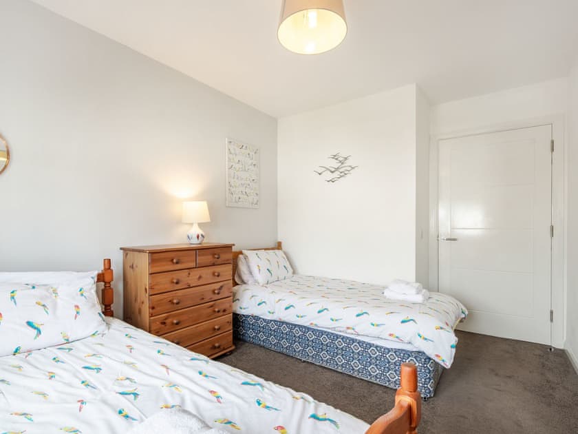 Twin bedroom | Harbour Quay Apartment, Irvine