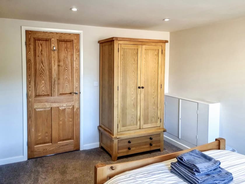 Master bedroom | Yr Hen Weithdy, Llanllechid near?Bangor