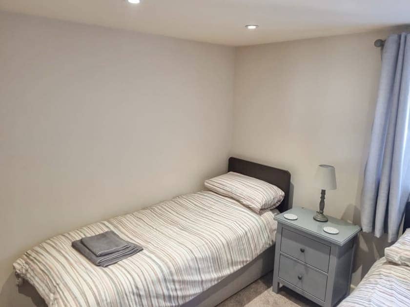 Second bedroom set as a Twin bedroom | Yr Hen Weithdy, Llanllechid near?Bangor