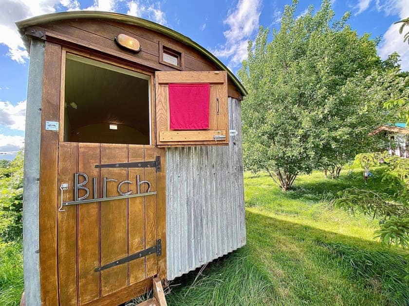Exterior | Chelworth Shepherds Huts - Birch Shepherds Hut - Chelworth Shepherds Huts , Cricklade