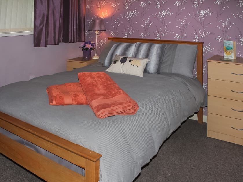 Double bedroom | Tyglyn Cottage, Ciliau Aeron, near Lampeter