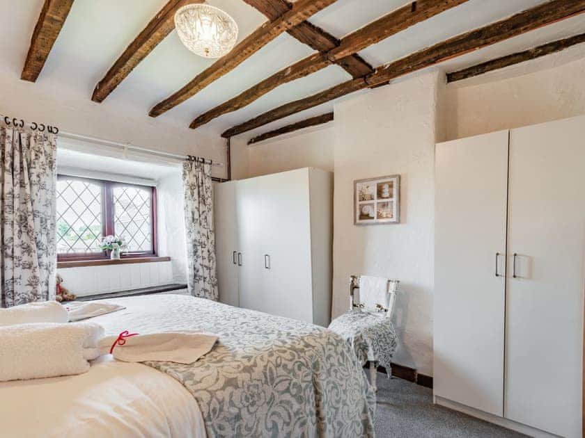 Double bedroom | Halcyon Cottage, Sheffield