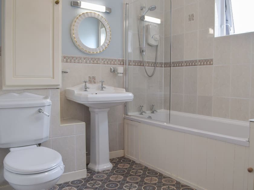 Bathroom | Tenby Harbour View, Tenby
