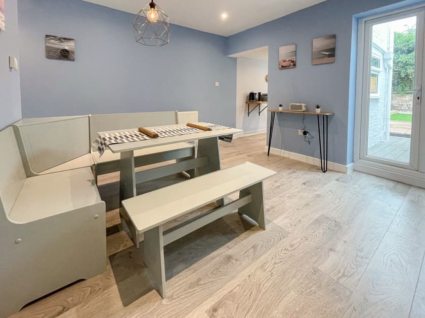 Dining room | Violet Bay, Weymouth