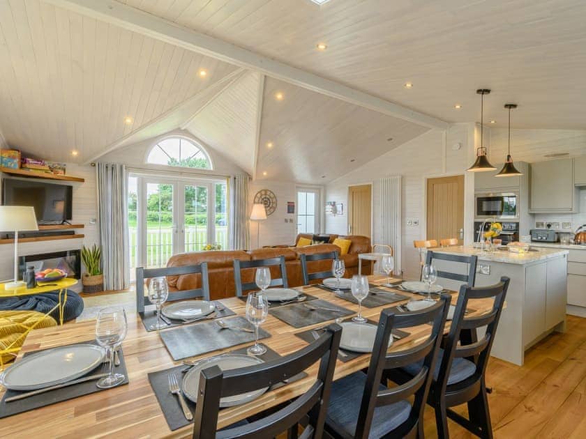 Open plan living space | Mahonia Lodge, Mercia Marina, Willington