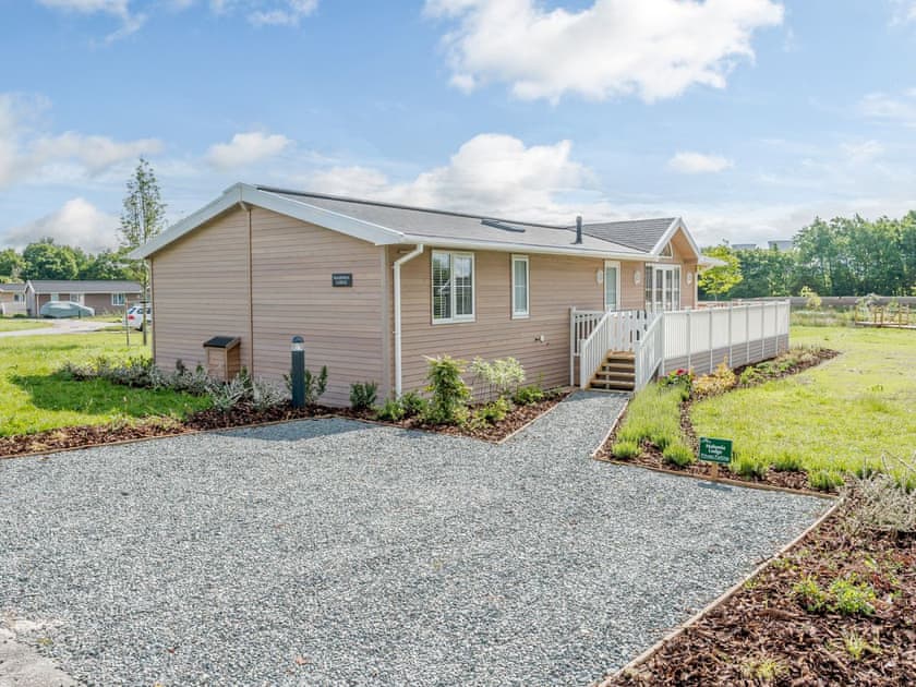Exterior | Mahonia Lodge, Mercia Marina, Willington