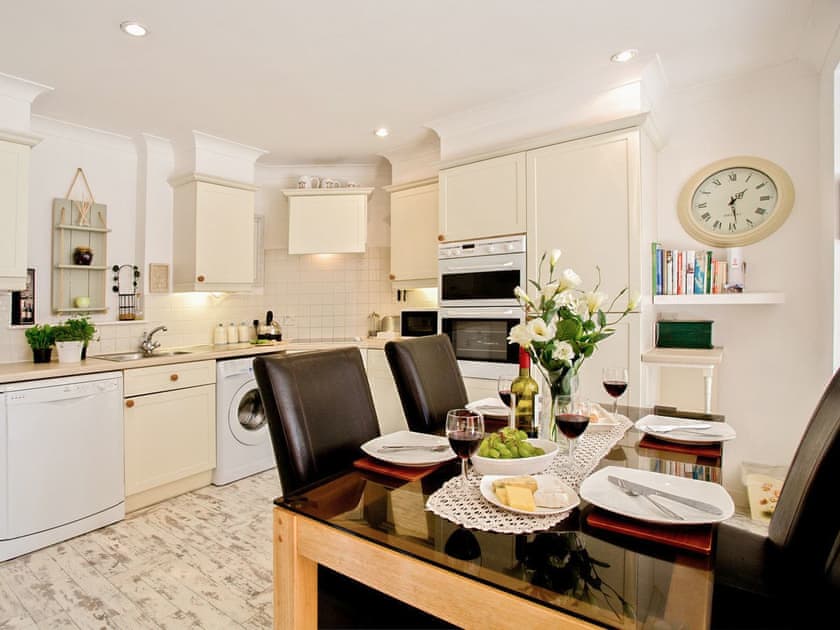 Kitchen | The Lawns, Modbury