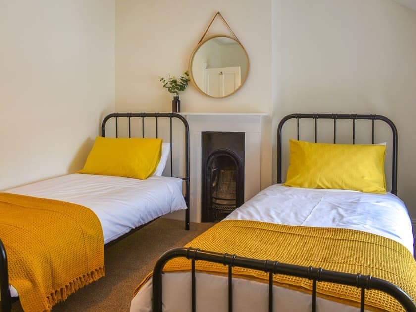 Twin bedroom | Ty Ni, Bala
