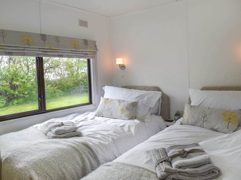 Twin bedroom | Y Nyth Yn Bwthyn Coed Gellyg, Dinas Dinlle, near Caernarfon