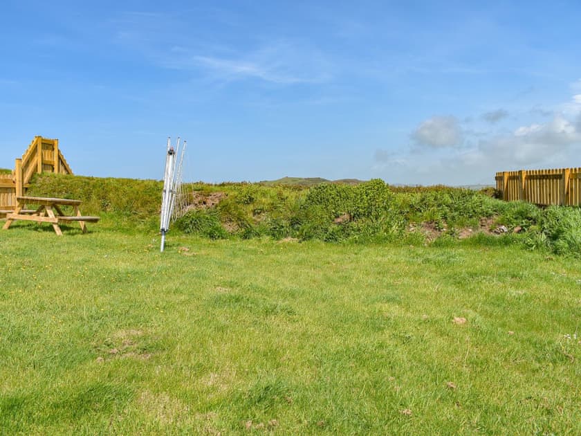 Garden | Sanctuary Cottage, Aberdaron