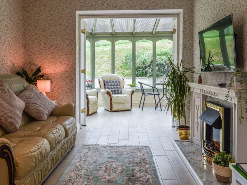Open plan living space | The Horseshoe Suite, Llanfairfechan, near Conwy