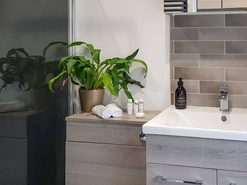 Shower room | The Wee Manse, Aberfeldy