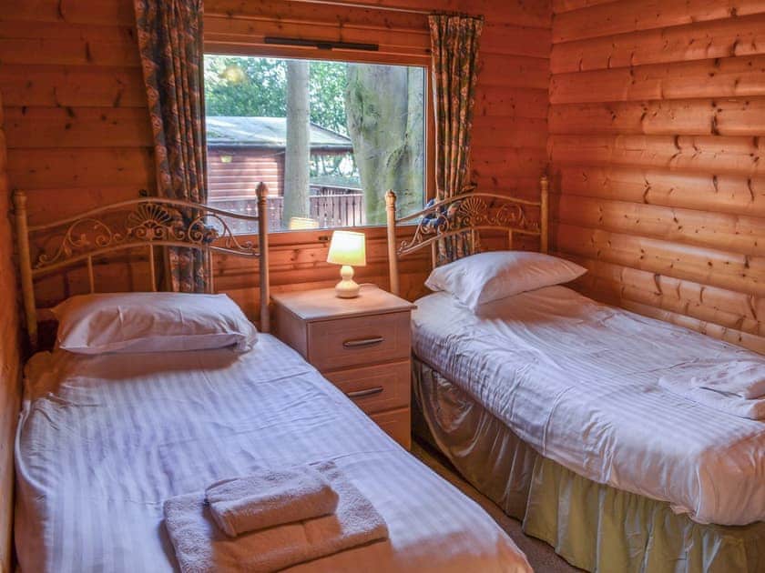 Twin bedroom | Ludensian Lodge - Wold Lodge Leisure, Kenwick, near Louth