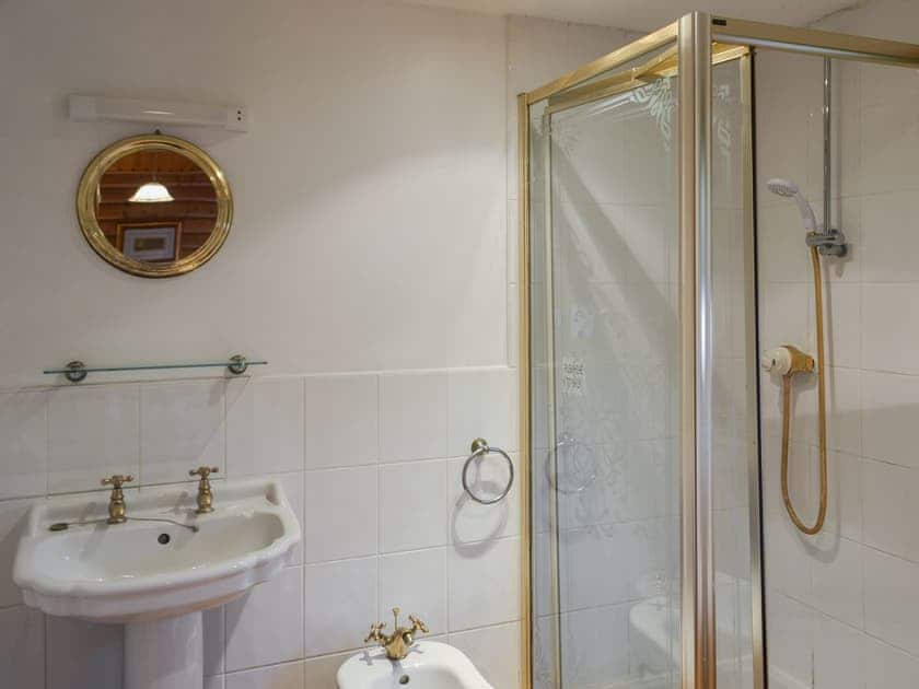 Shower room | Ludensian Lodge - Wold Lodge Leisure, Kenwick, near Louth