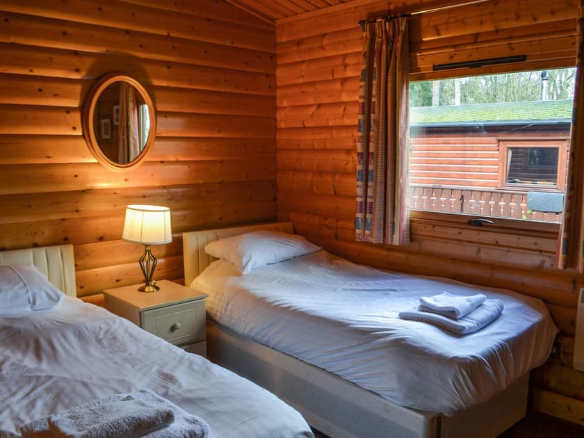 Twin bedroom | Cosy Lodge - Wold Lodge Leisure, Kenwick, near Louth