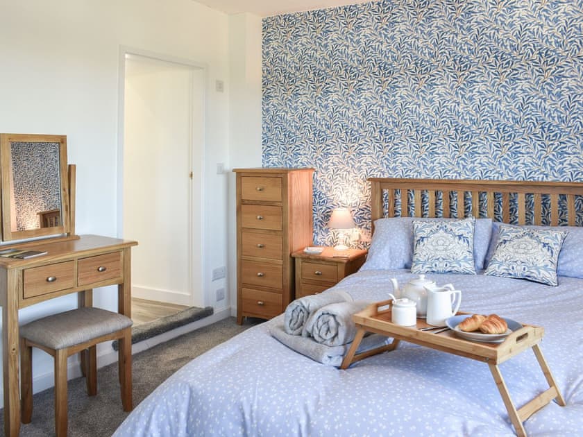 Double bedroom | Bryn Y Felin, Dyffryn Ardudwy, near Harlech