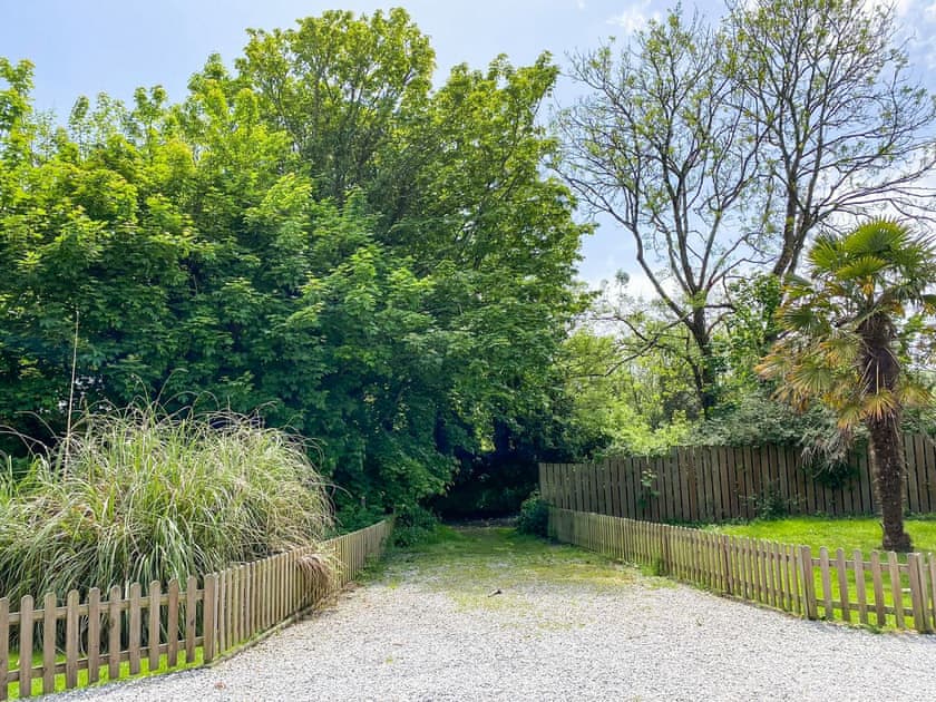 Surrounding area | Haybarn, Fowey