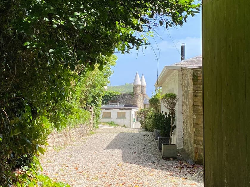 Surrounding area | Haybarn, Fowey