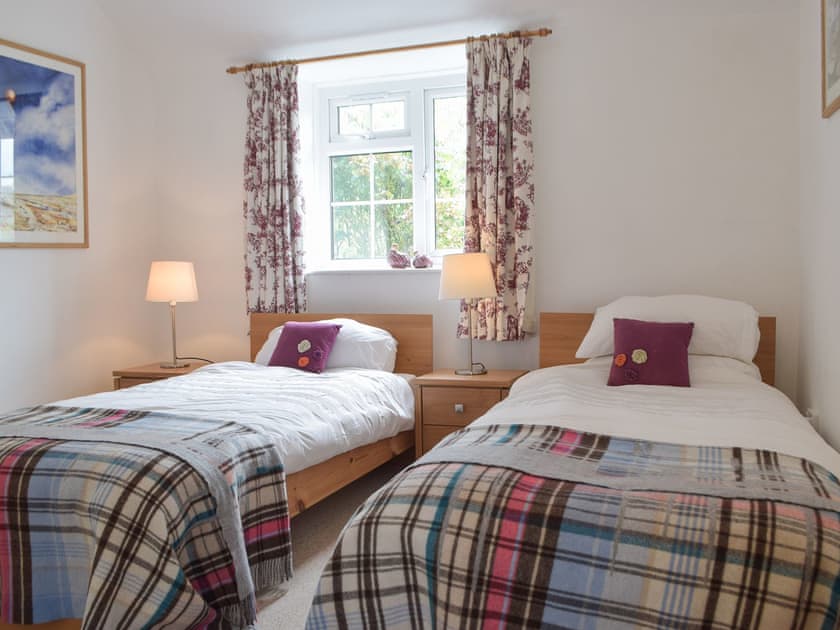 Twin bedroom | Stoneyford Cottage, Narberth