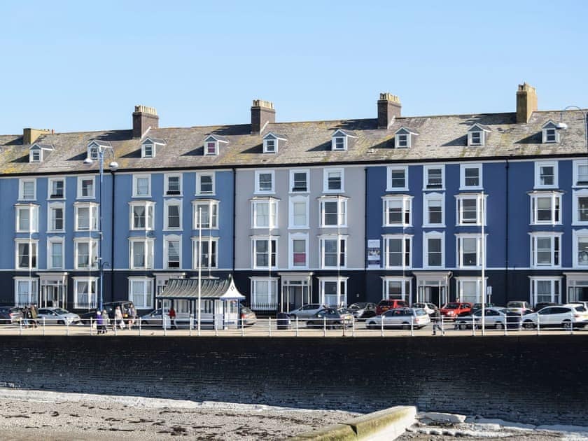 Exterior | Seaside Apartment - Awel Y Mor, Aberystwyth