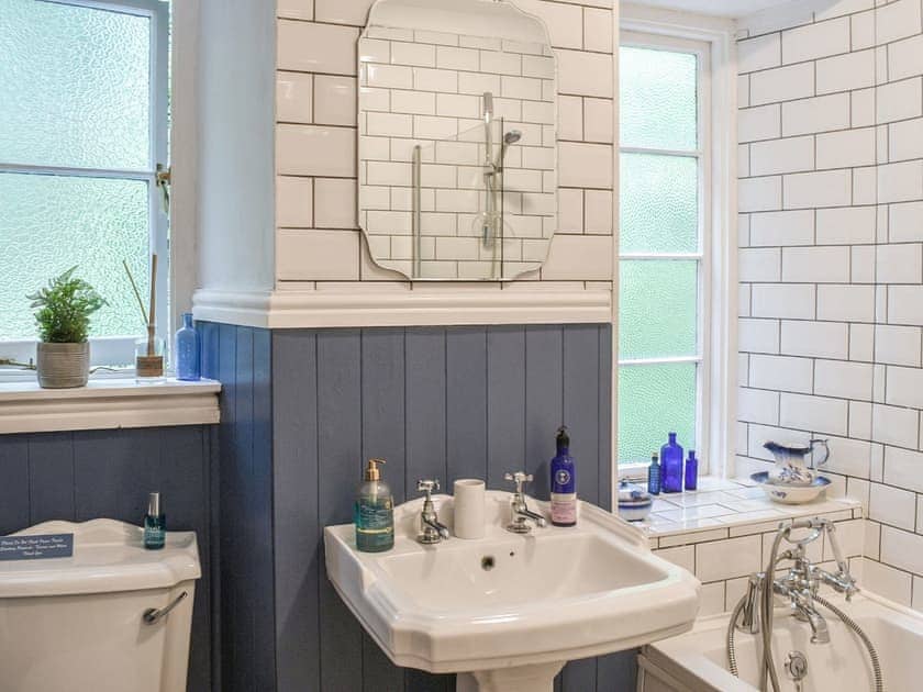 Bathroom | Mount Pleasant House., Looe