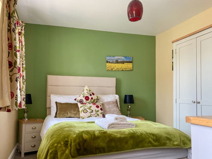 Double bedroom | Cosy Cotswolds Townhouse, Shipston-on-Stour