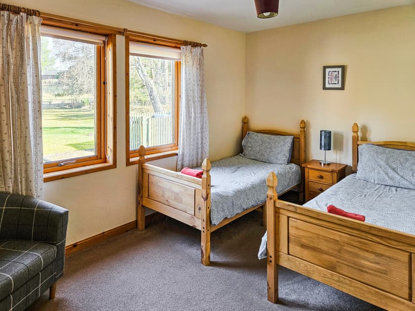 Twin bedroom | Cottertonbeag, Nethy Bridge, near Aviemore