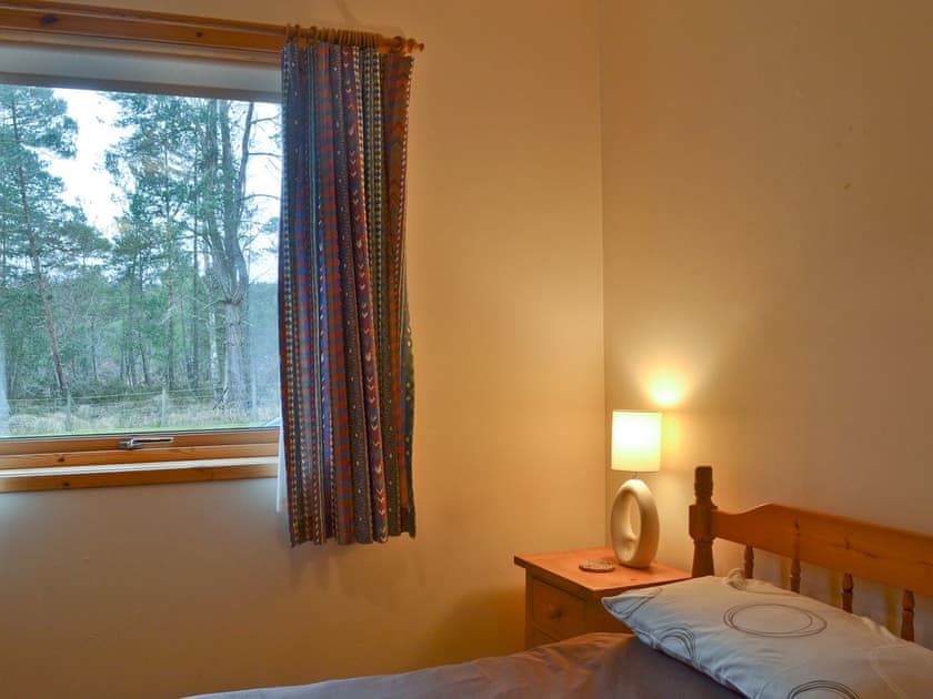 Twin bedroom | Clunymhore, Nethy Bridge
