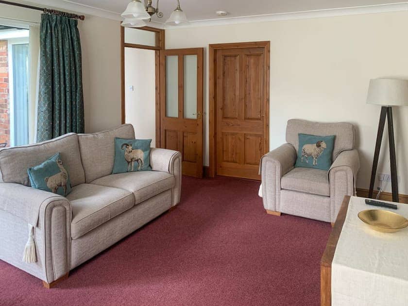Living area | Nursery Cottage - Meals Farm Cottages, North Somercotes, Mablethorpe