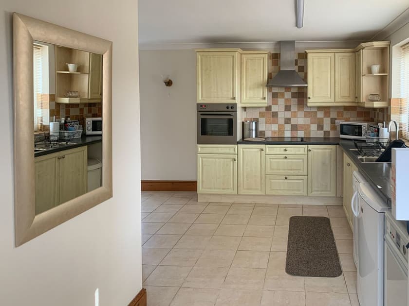 Kitchen area | Nursery Cottage - Meals Farm Cottages, North Somercotes, Mabelthorpe