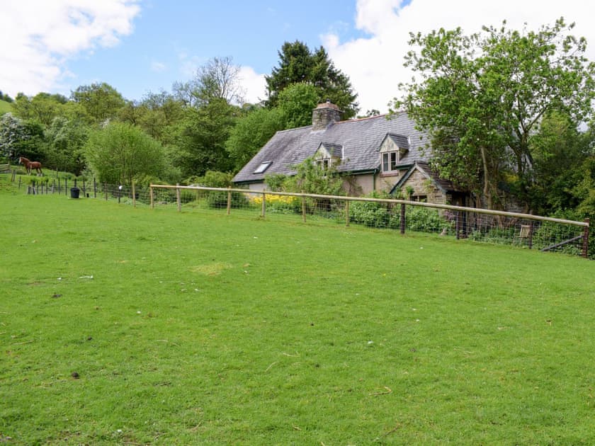 Exterior | Lower Goytre Farmhouse, Knighton