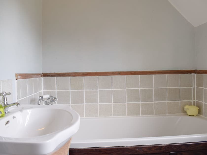 Bathroom | Lower Goytre Farmhouse, Knighton