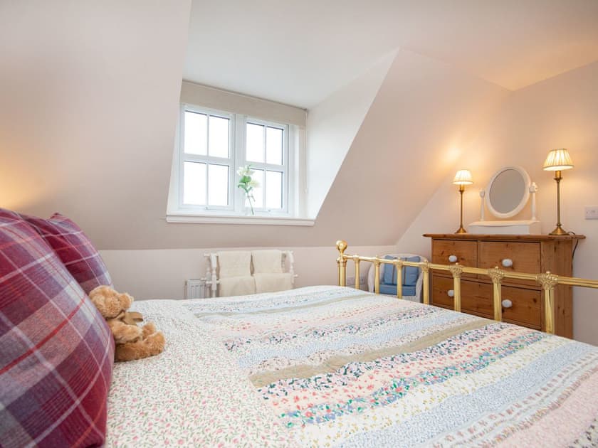 Double bedroom | Rose Cottage - Culmaily Farm, Golspie
