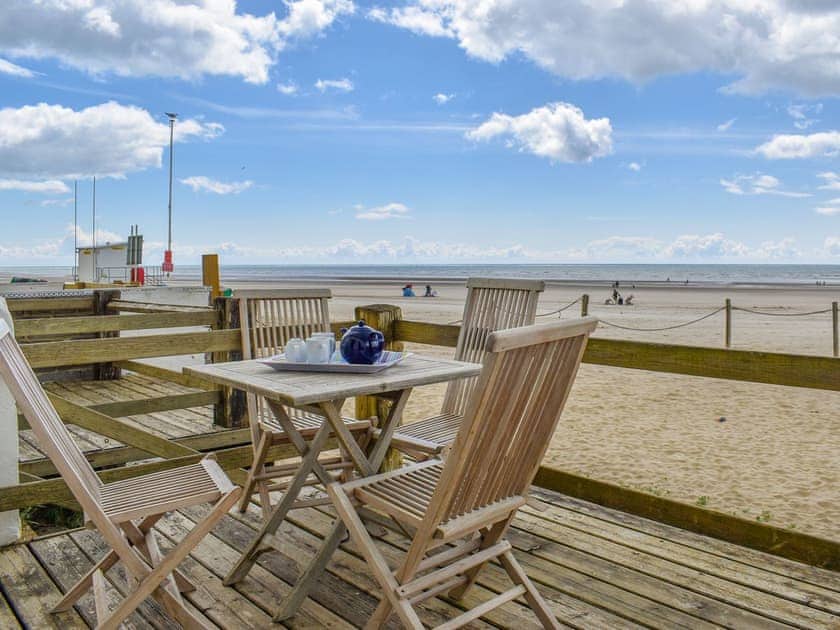 Sitting-out-area | Seaspray, Camber Sands, Rye