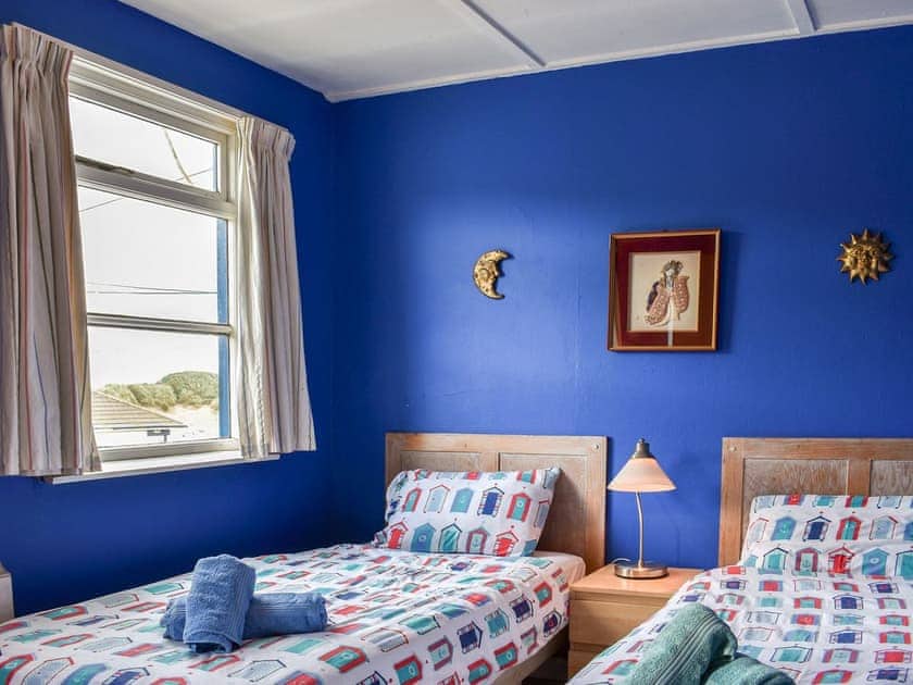 Twin bedroom | Seaspray, Camber Sands, Rye