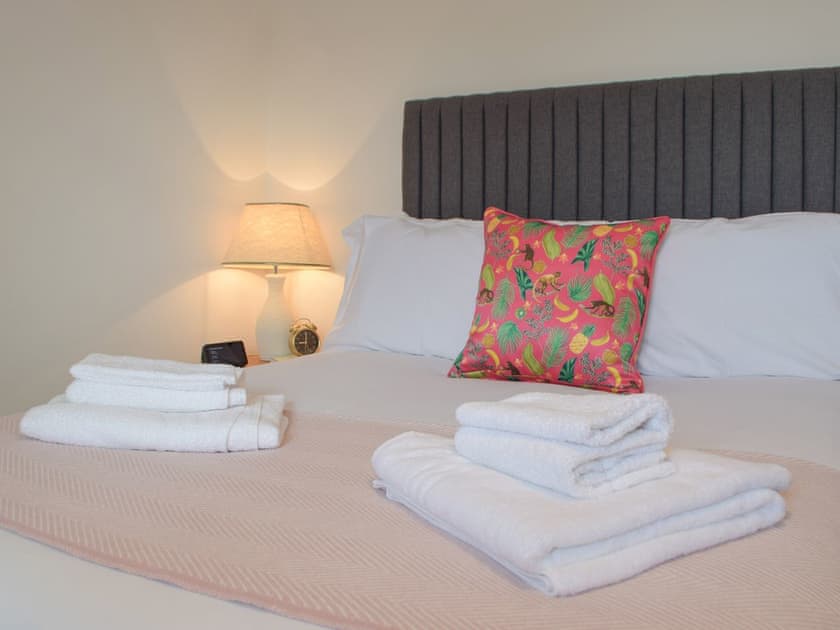 Double bedroom | Maes-Y-Wawr, Letterston