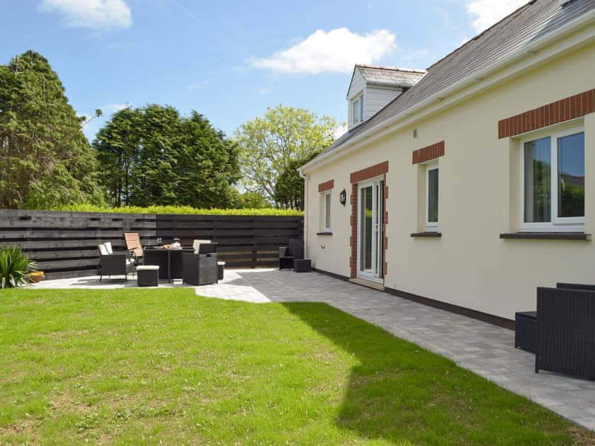 Garden | Maes-Y-Wawr, Letterston