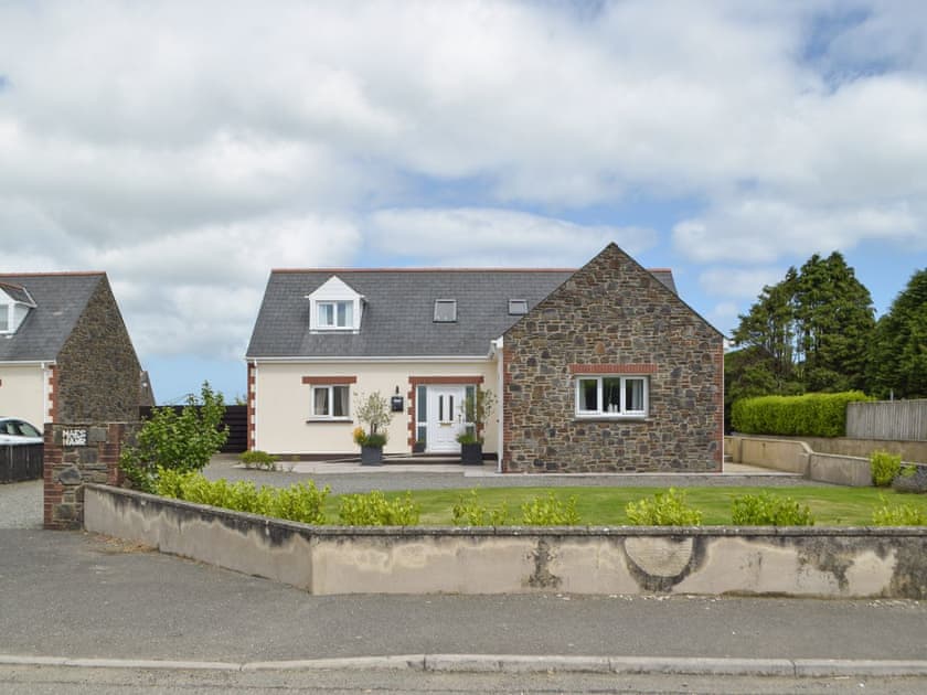 Exterior | Maes-Y-Wawr, Letterston